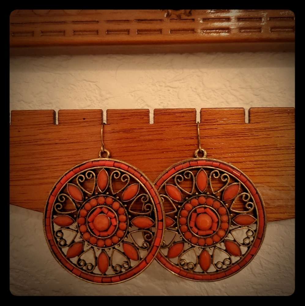 VINTAGE HANGING EARRINGS - Picture 2 of 4